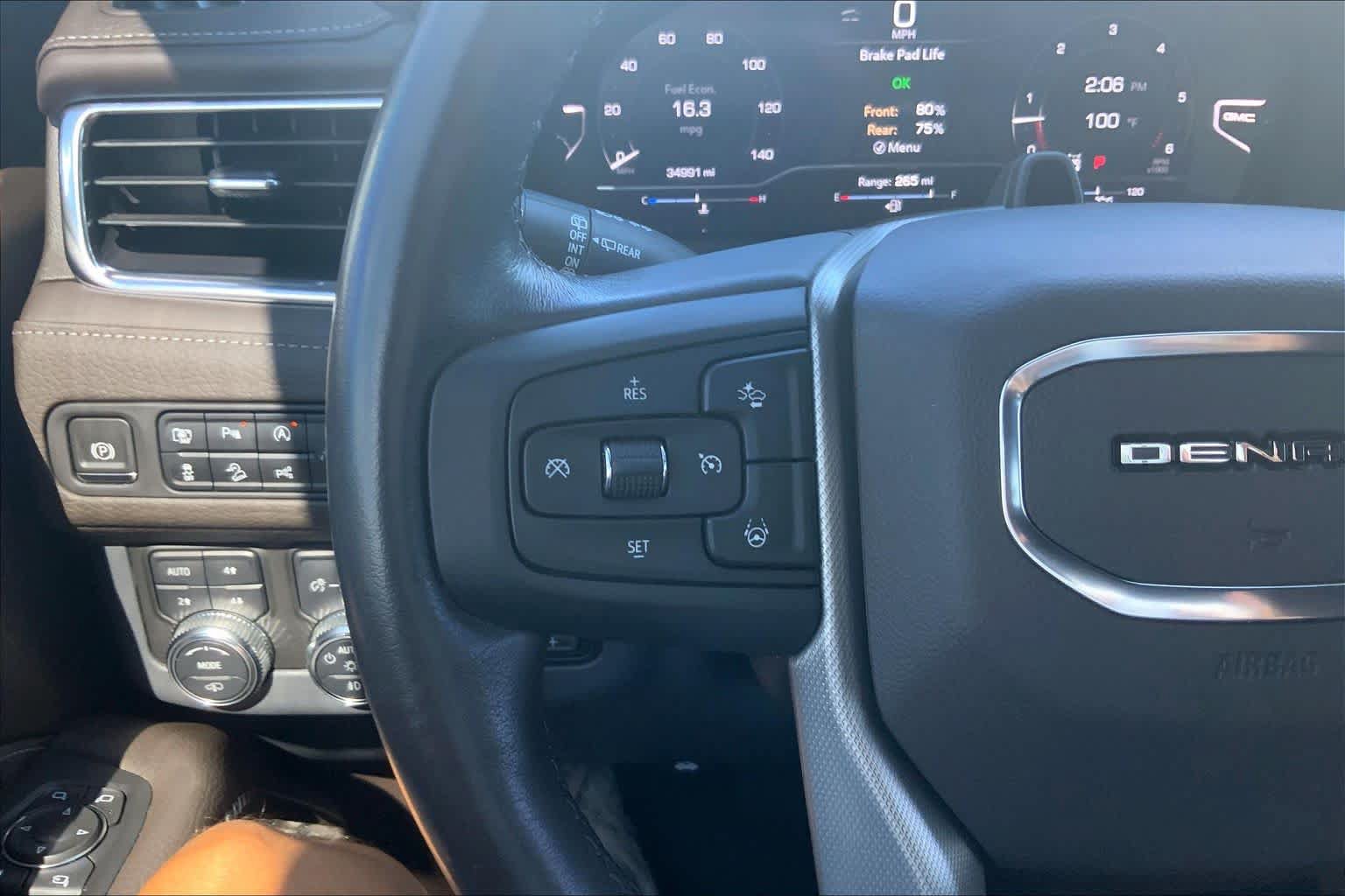 Used 2023 GMC Yukon Denali w/ Denali Reserve Package AWD/4WD image 24