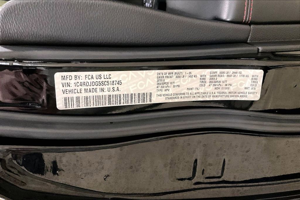 Used 2025 Dodge Durango GT AWD/4WD image 31