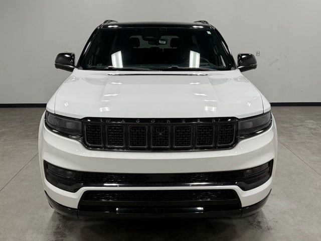 Used 2024 Jeep Grand Wagoneer L Series II w/ Quick Order Packagew 28T AWD/4WD image 4