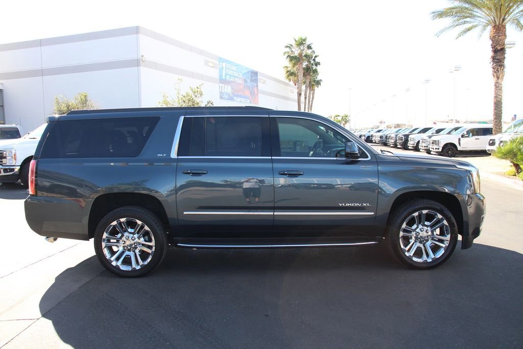 Used 2020 GMC Yukon XL SLT w/ Premium Edition image 8