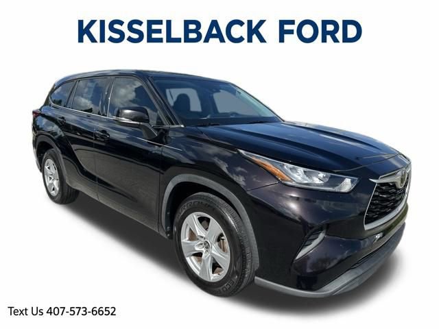 Used 2020 Toyota Highlander L FWD image 1