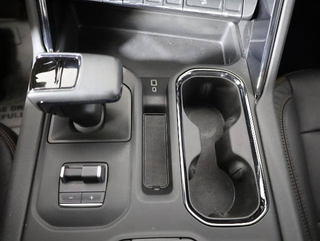 Used 2024 GMC Sierra 1500 AT4 w/ AT4 Premium Package AWD/4WD image 21