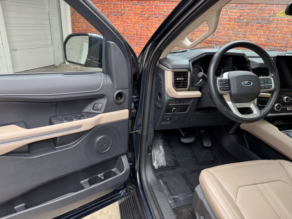 Certified 2023 Ford Expedition Limited AWD/4WD image 9