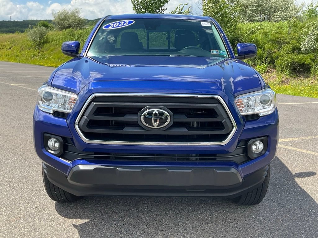 Used 2022 Toyota Tacoma SR5 AWD/4WD image 25