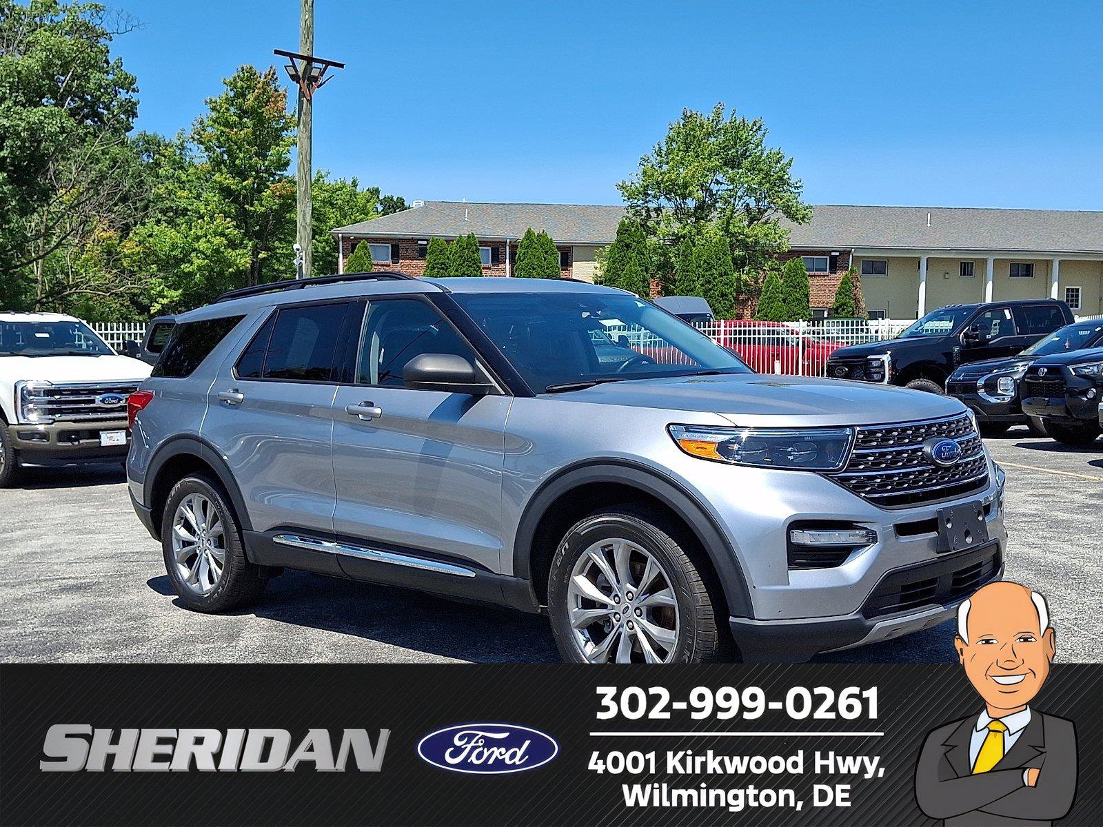 Certified 2023 Ford Explorer XLT w/ Equipment Group 202A AWD/4WD image 1