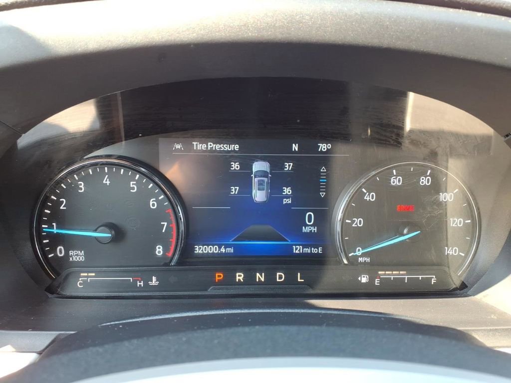 Certified 2023 Ford Explorer XLT w/ Equipment Group 202A AWD/4WD image 20