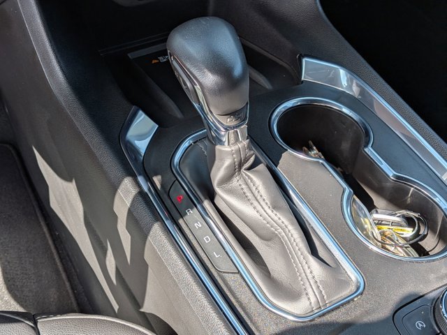 Used 2022 Chevrolet Traverse LT image 24