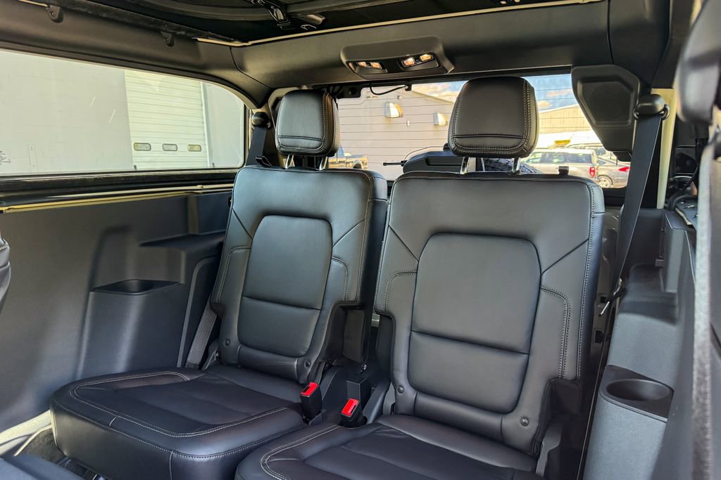 Certified 2025 Ford Bronco Badlands w/ Sasquatch Package AWD/4WD image 25