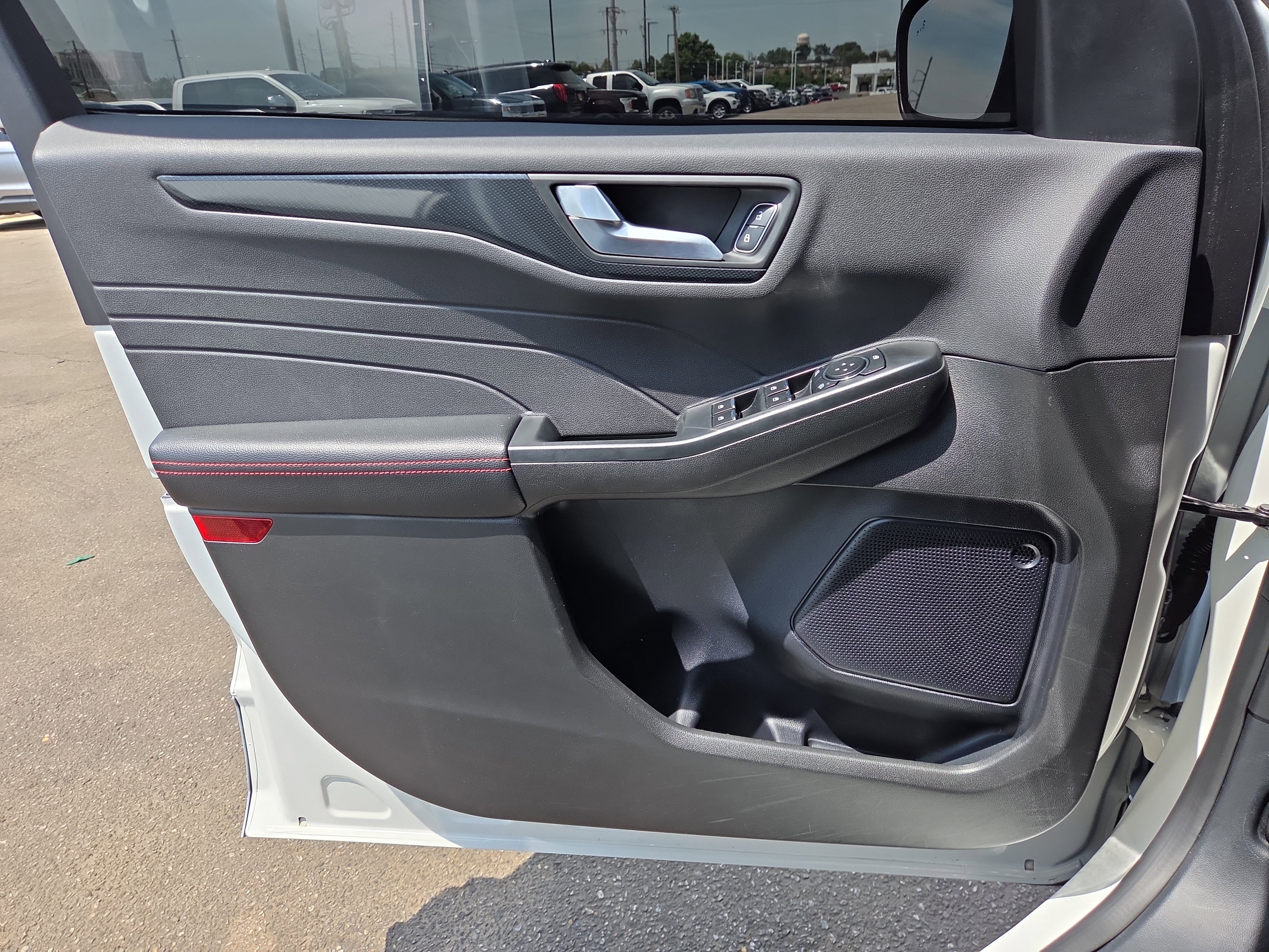 Certified 2024 Ford Escape ST-Line w/ Cold Weather Package FWD image 17