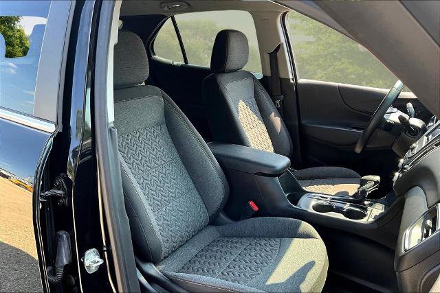 Used 2023 Chevrolet Equinox LT w/ Driver Convenience Package image 7