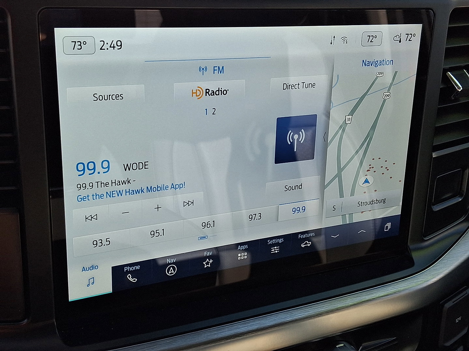 Certified 2022 Ford F150 Lariat w/ Equipment Group 502A High image 18