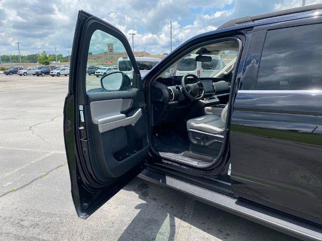 Certified 2025 Ford Expedition Active RWD image 10