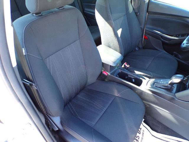 Certified 2018 Ford Focus SE image 12