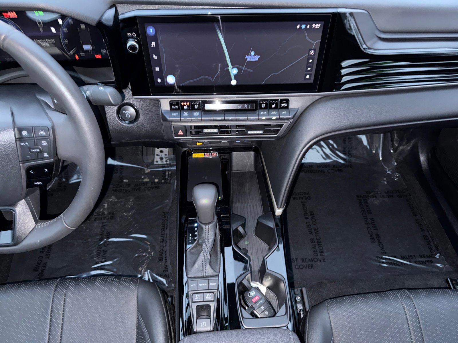 Used 2025 Toyota Camry XSE w/ Premium Package image 15