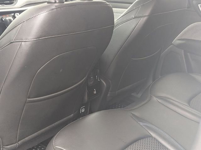 Used 2025 Jeep Compass Latitude w/ Sun & Sound Group AWD/4WD image 27