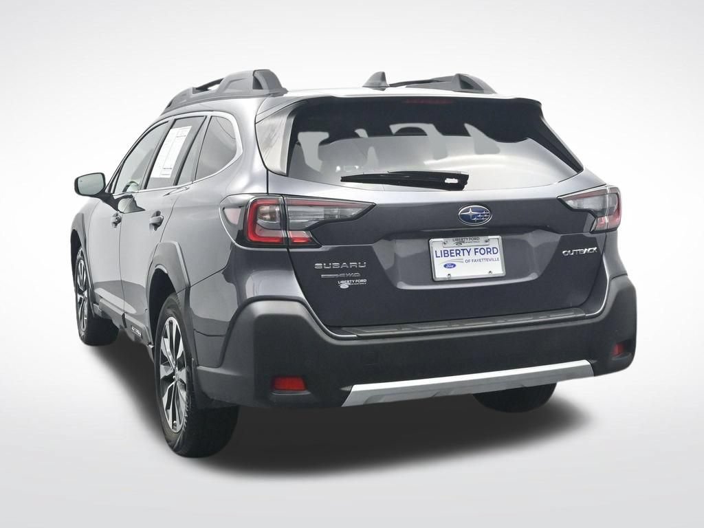 Used 2025 Subaru Outback Limited AWD/4WD image 9