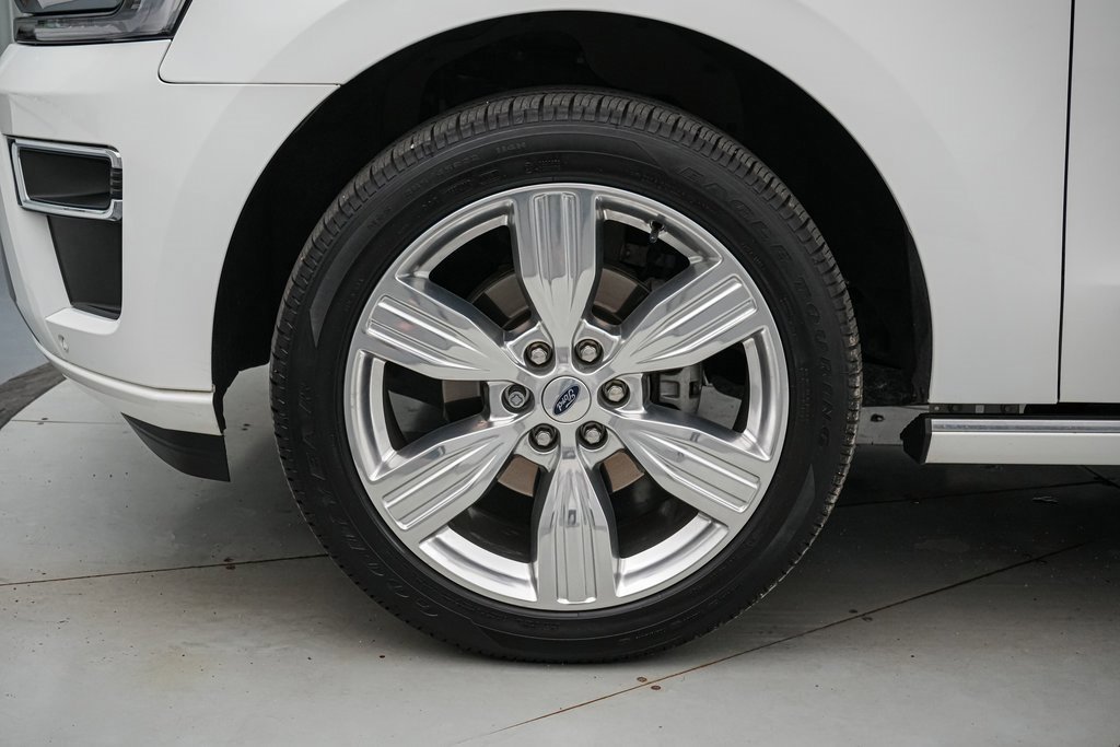 Certified 2022 Ford Expedition Platinum image 10