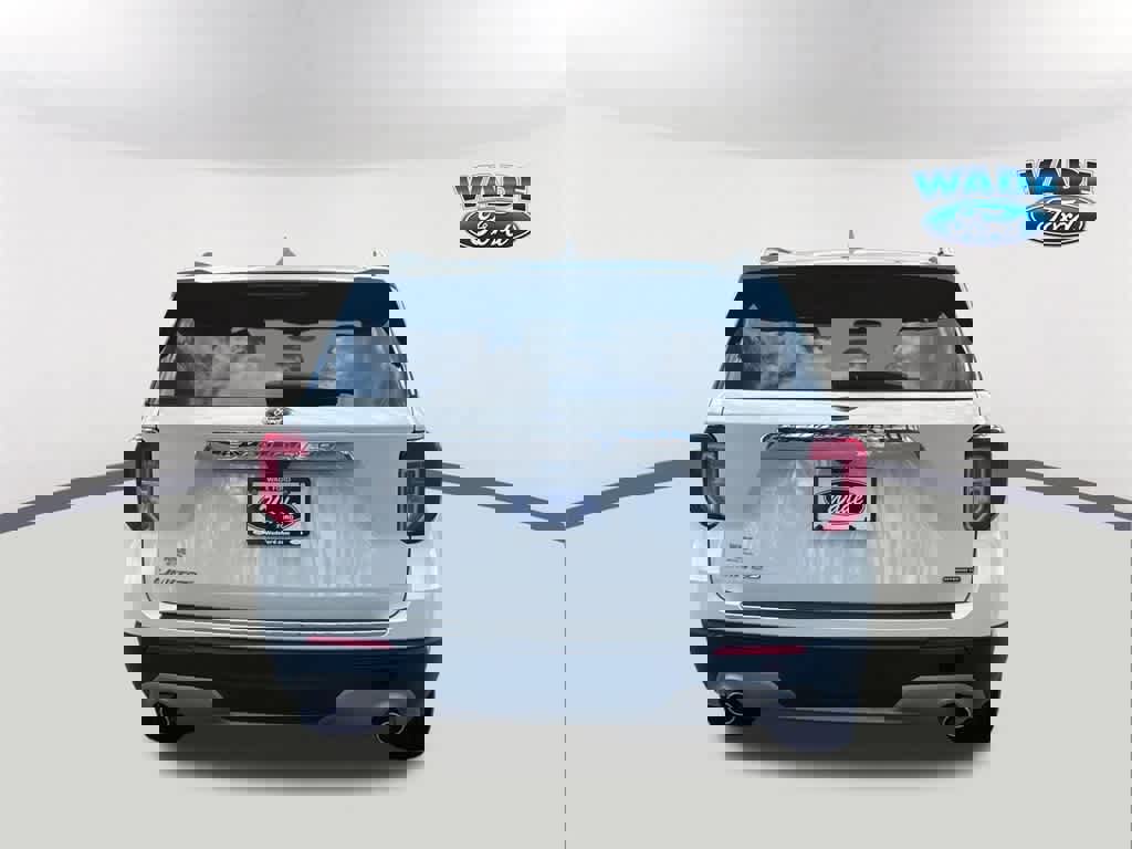 Certified 2022 Ford Explorer Limited w/ Hybrid Equipment Group 310A image 6