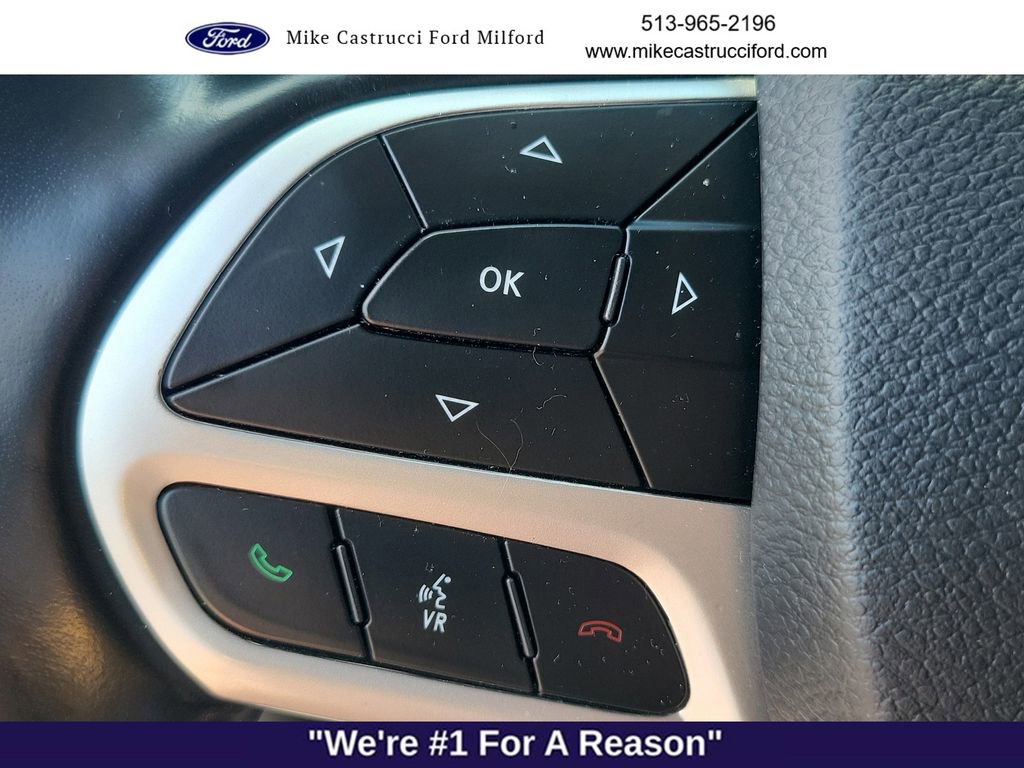 Used 2020 Jeep Cherokee Latitude AWD/4WD image 12