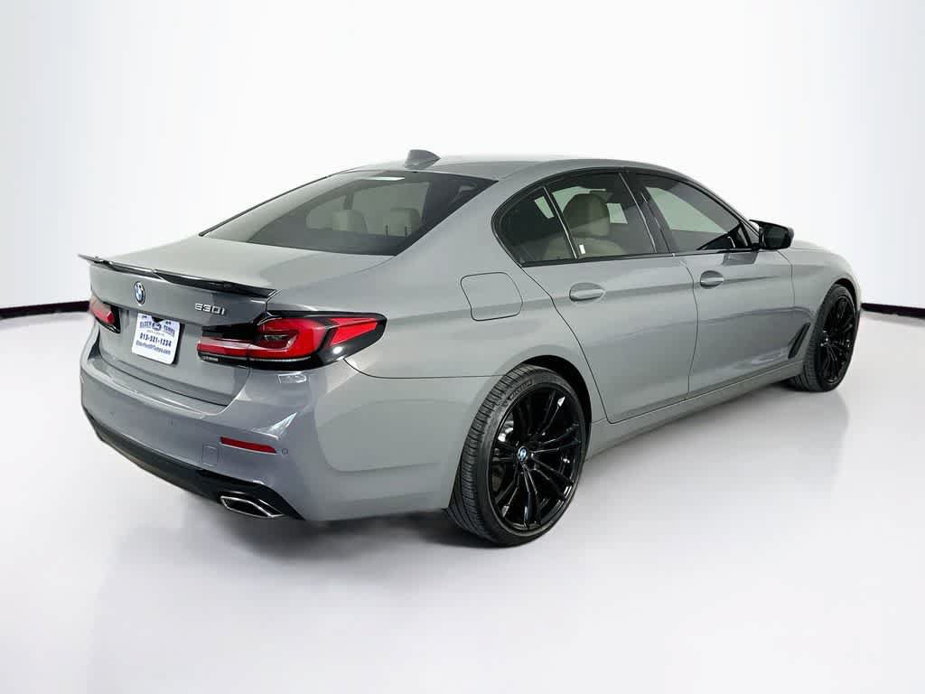 Used 2022 BMW 530i w/ Premium Package RWD image 24