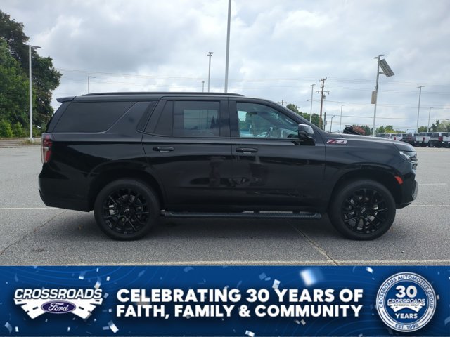 Used 2023 Chevrolet Tahoe Z71 w/ Luxury Package AWD/4WD image 3