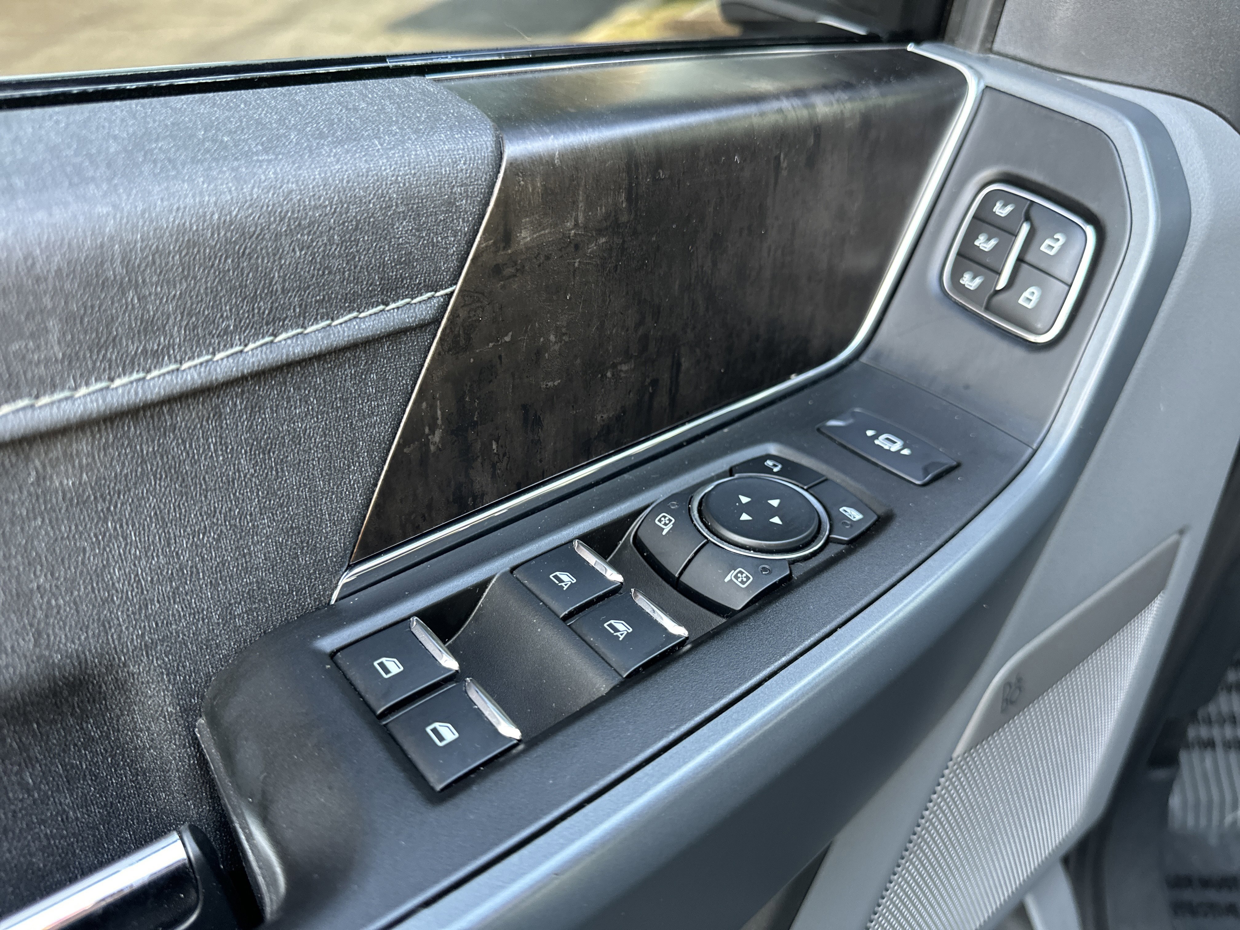 Certified 2023 Ford F150 Lariat w/ Equipment Group 502A High image 15