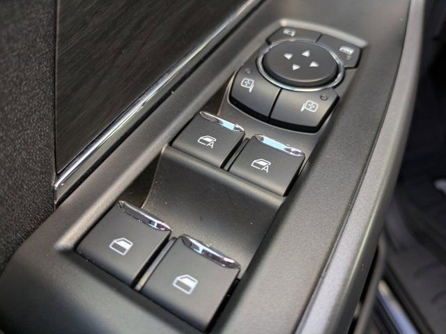 Certified 2025 Ford F150 Lariat w/ Equipment Group 501A Mid image 21