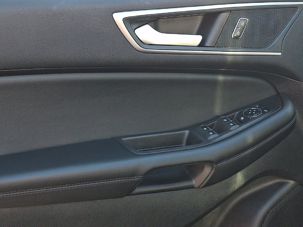 Certified 2024 Ford Edge SEL w/ Convenience Package AWD/4WD image 13