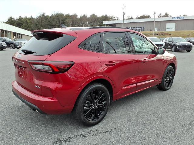 Certified 2025 Ford Escape ST-Line Elite w/ Premium Technology Package AWD/4WD image 3