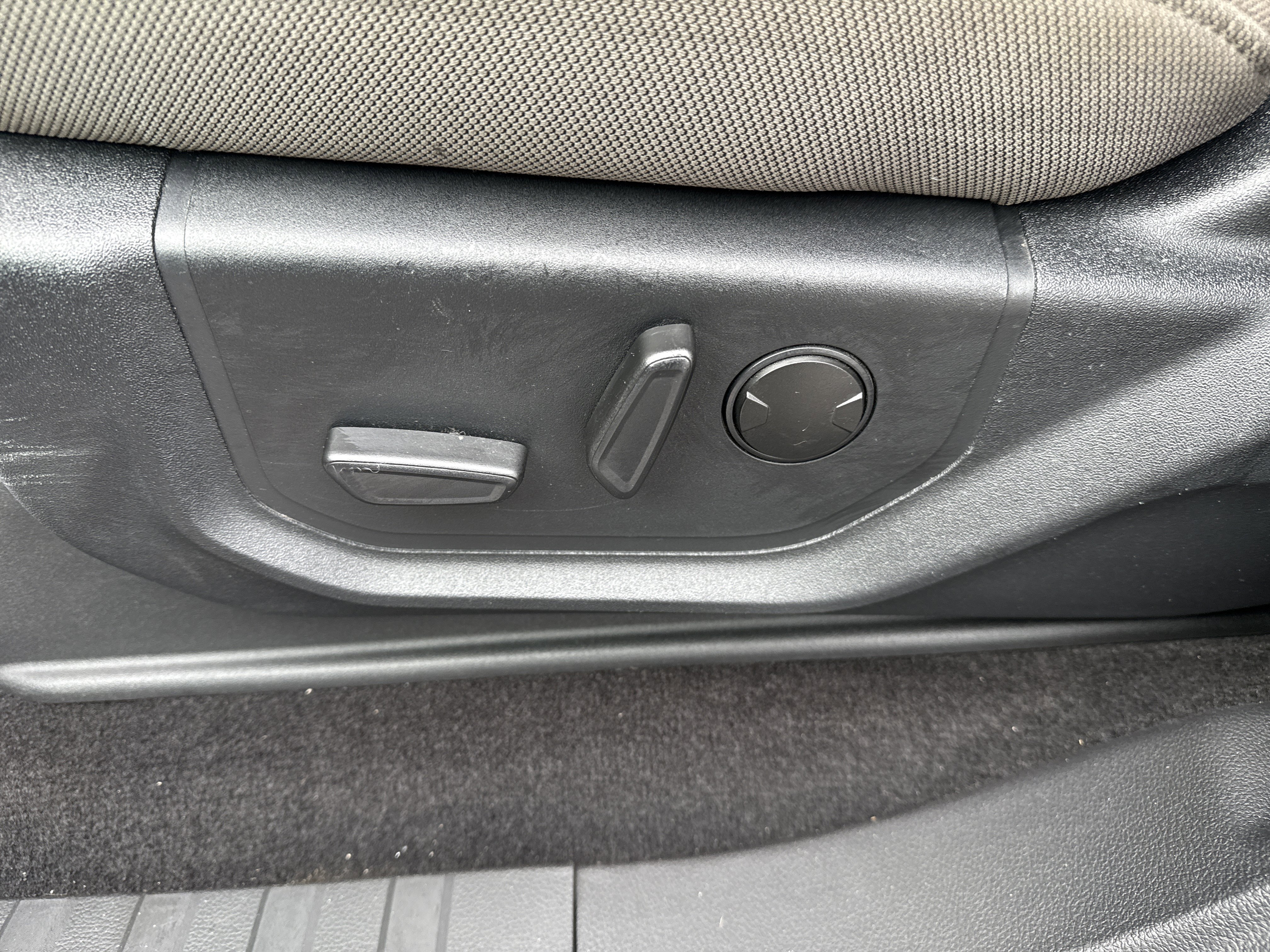 Certified 2019 Ford F150 XLT w/ Equipment Group 302A Luxury image 15