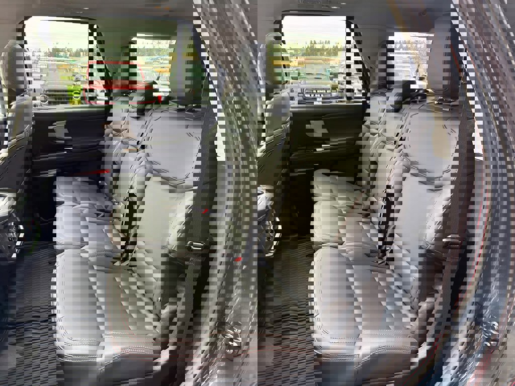 Certified 2025 Ford Expedition Active image 41