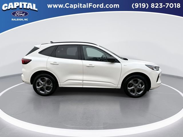 Certified 2024 Ford Escape ST-Line w/ Tech Pack #1 image 7