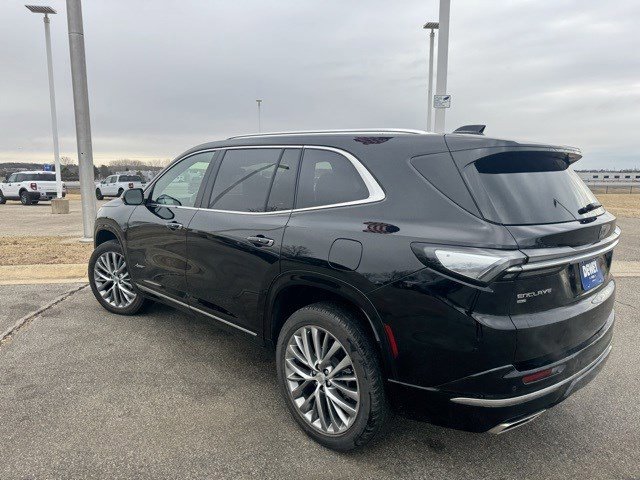 Used 2025 Buick Enclave Avenir w/ Trailering Package, 5000 lbs. image 3