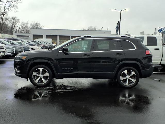 Used 2021 Jeep Cherokee Limited w/ Elite Package image 2
