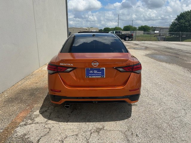 Used 2025 Nissan Sentra SR w/ SR Premium Package FWD image 2