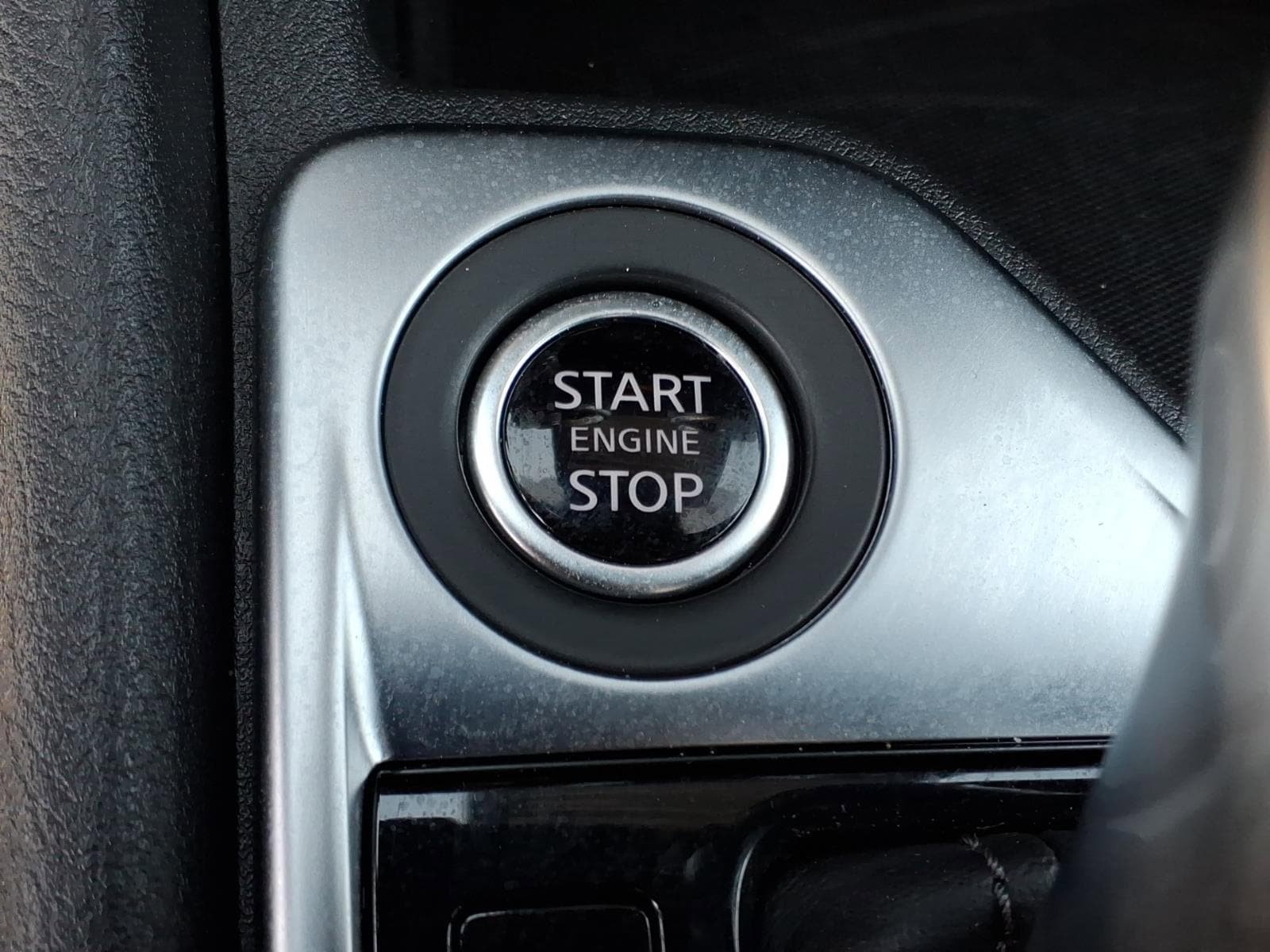 Used 2025 Nissan Sentra SV FWD image 20