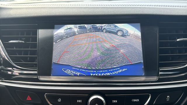 Used 2018 Buick Regal Essence FWD image 25
