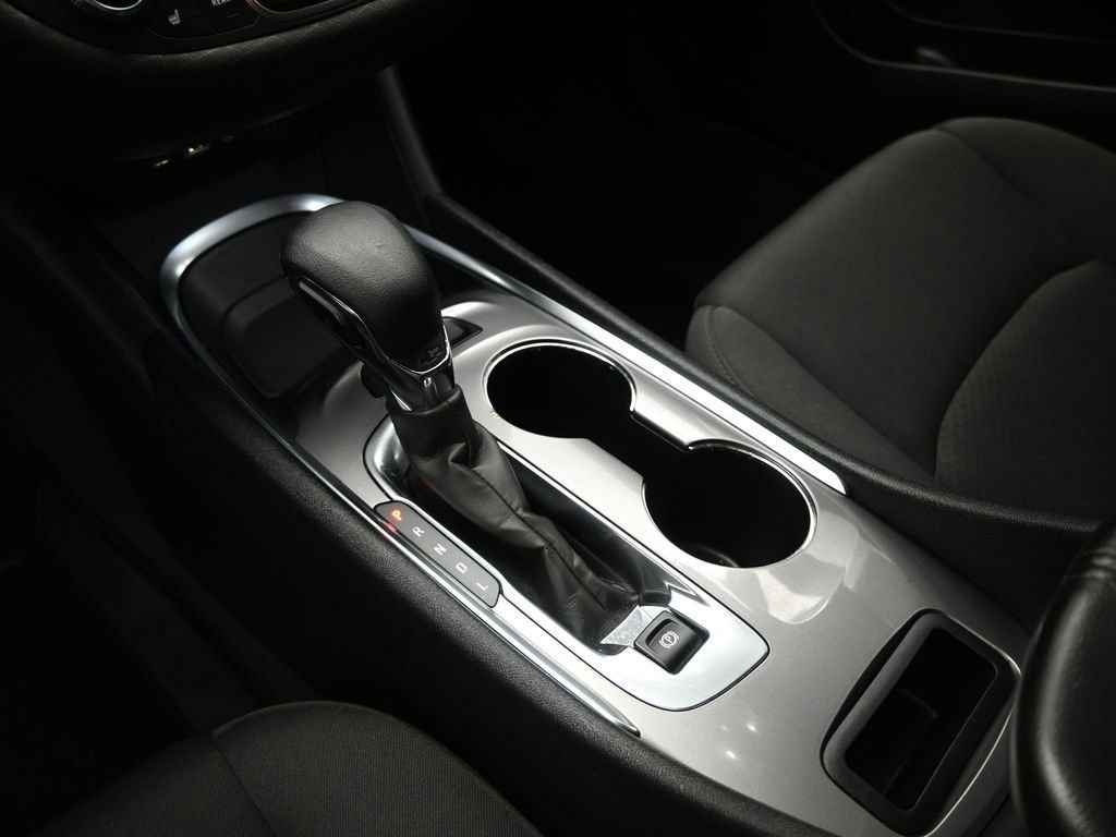 Used 2022 Chevrolet Malibu LT image 44