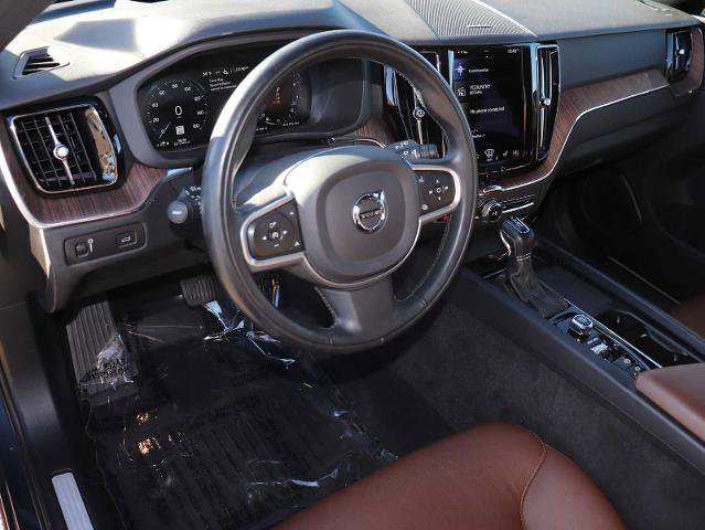 Used 2021 Volvo XC60 T5 Momentum w/ Advanced Package image 14