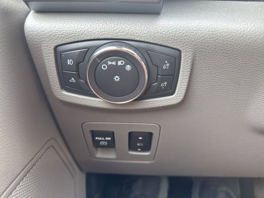 Certified 2019 Ford F150 XLT w/ Equipment Group 302A Luxury image 25