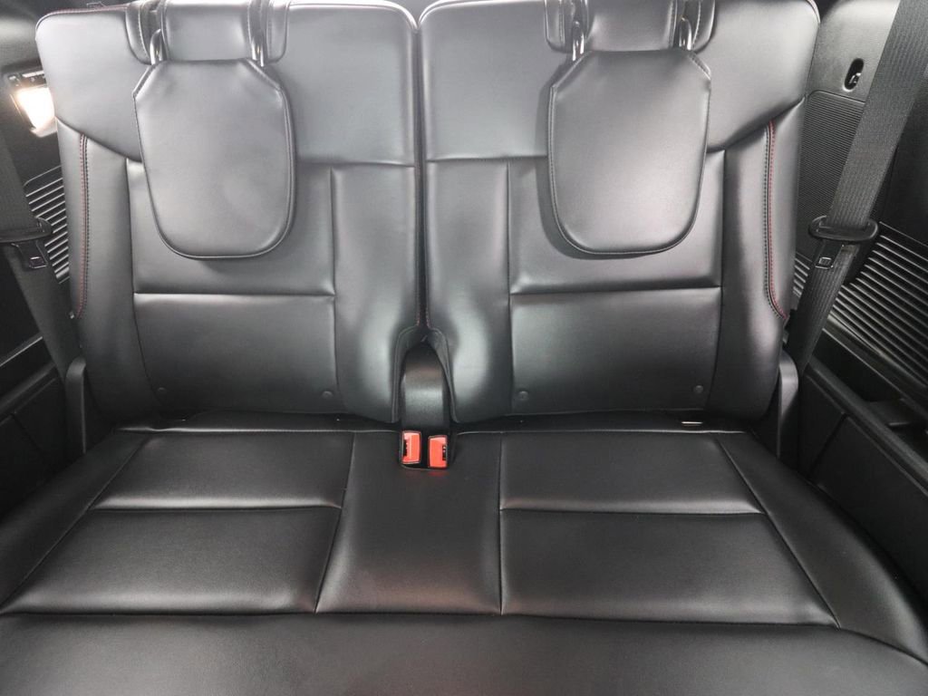 Certified 2025 Ford Explorer ST-Line w/ Premium Package image 16