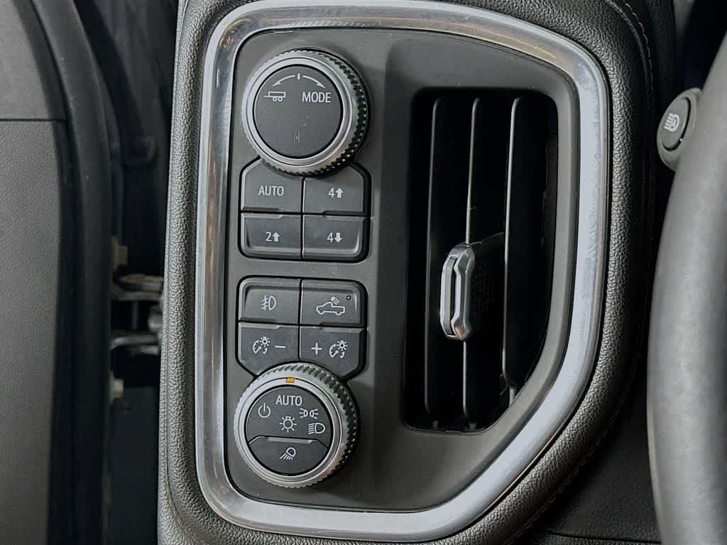 Used 2020 GMC Sierra 1500 AT4 w/ Technology Package AWD/4WD image 27