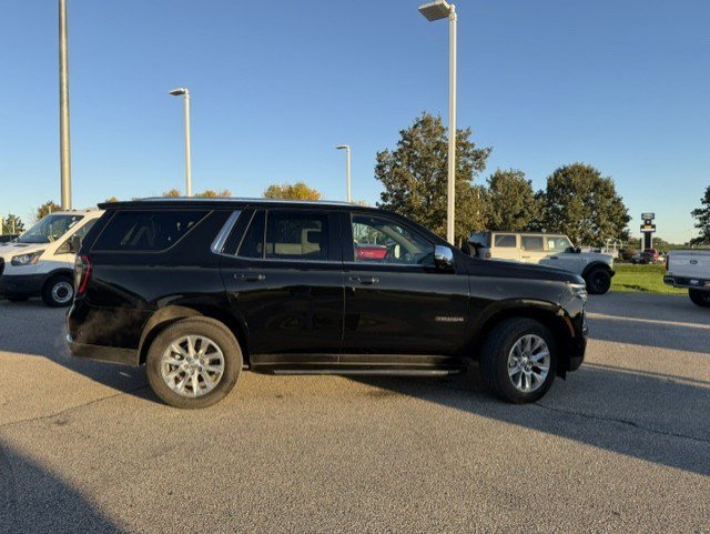 Used 2025 Chevrolet Tahoe Premier AWD/4WD image 10