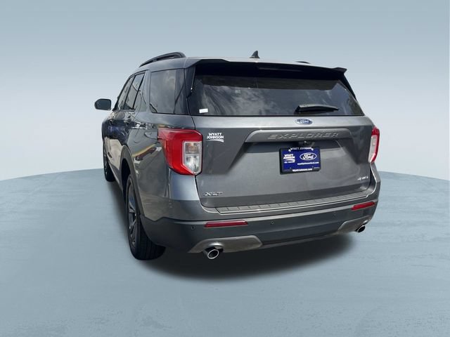 Certified 2024 Ford Explorer XLT w/ Equipment Group 202A AWD/4WD image 7