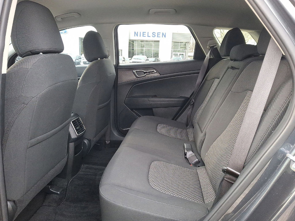 Used 2023 Kia Sportage LX image 25