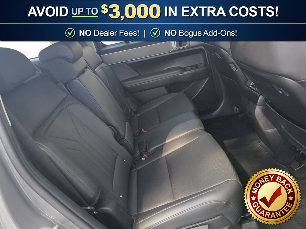 Used 2025 Hyundai Santa Fe SEL FWD image 23
