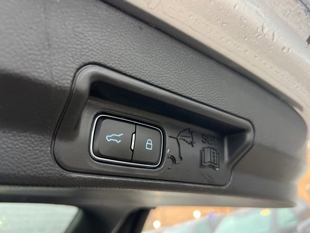 Certified 2022 Ford Explorer XLT w/ Equipment Group 202A image 26