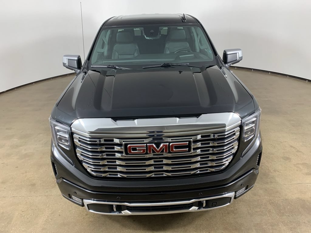 Used 2024 GMC Sierra 1500 Denali w/ Denali Reserve Package AWD/4WD image 4