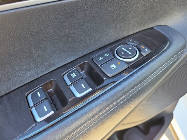 Used 2017 Kia Sorento AWD image 12