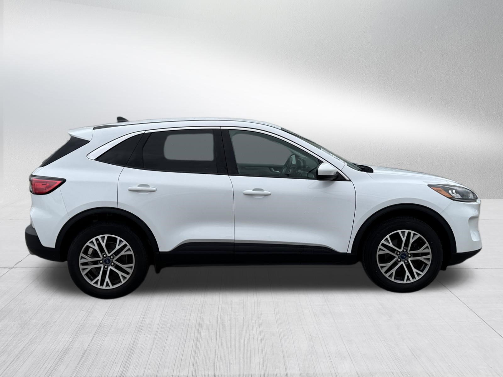 Certified 2022 Ford Escape SEL AWD/4WD image 8